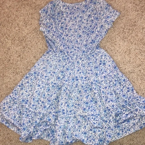 Three Hearts Blue Floral Button-Up Kids Dress - Picture 4 of 4